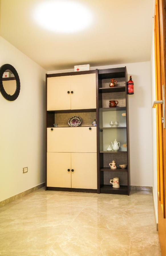 Apartment Bugenvilija Ловран Екстер'єр фото